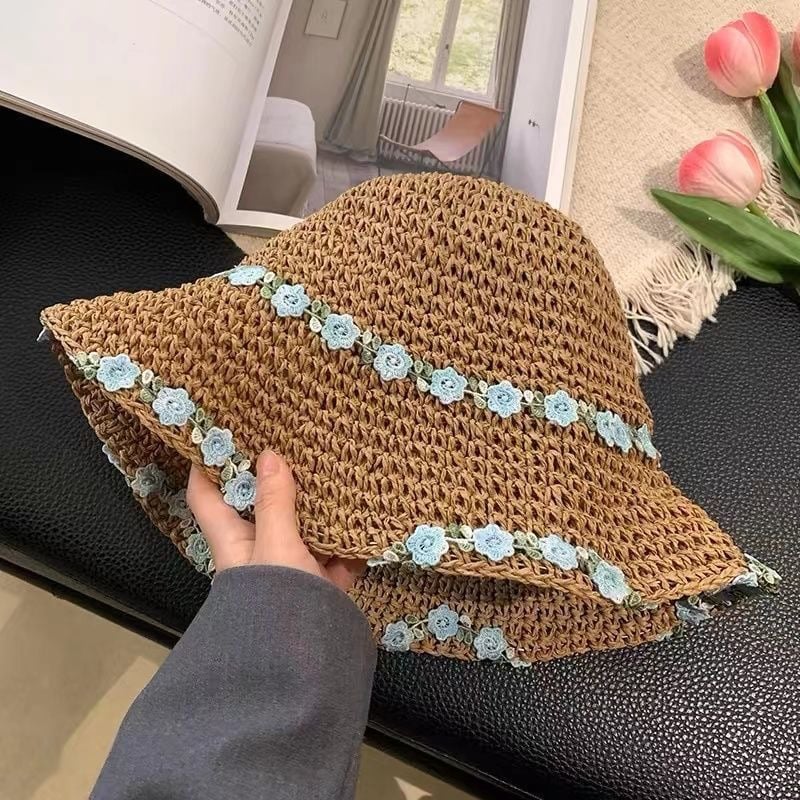 2026 Elegant Crochet Straw Hat with Ruffle Detail - Perfect for Summer Travel Days