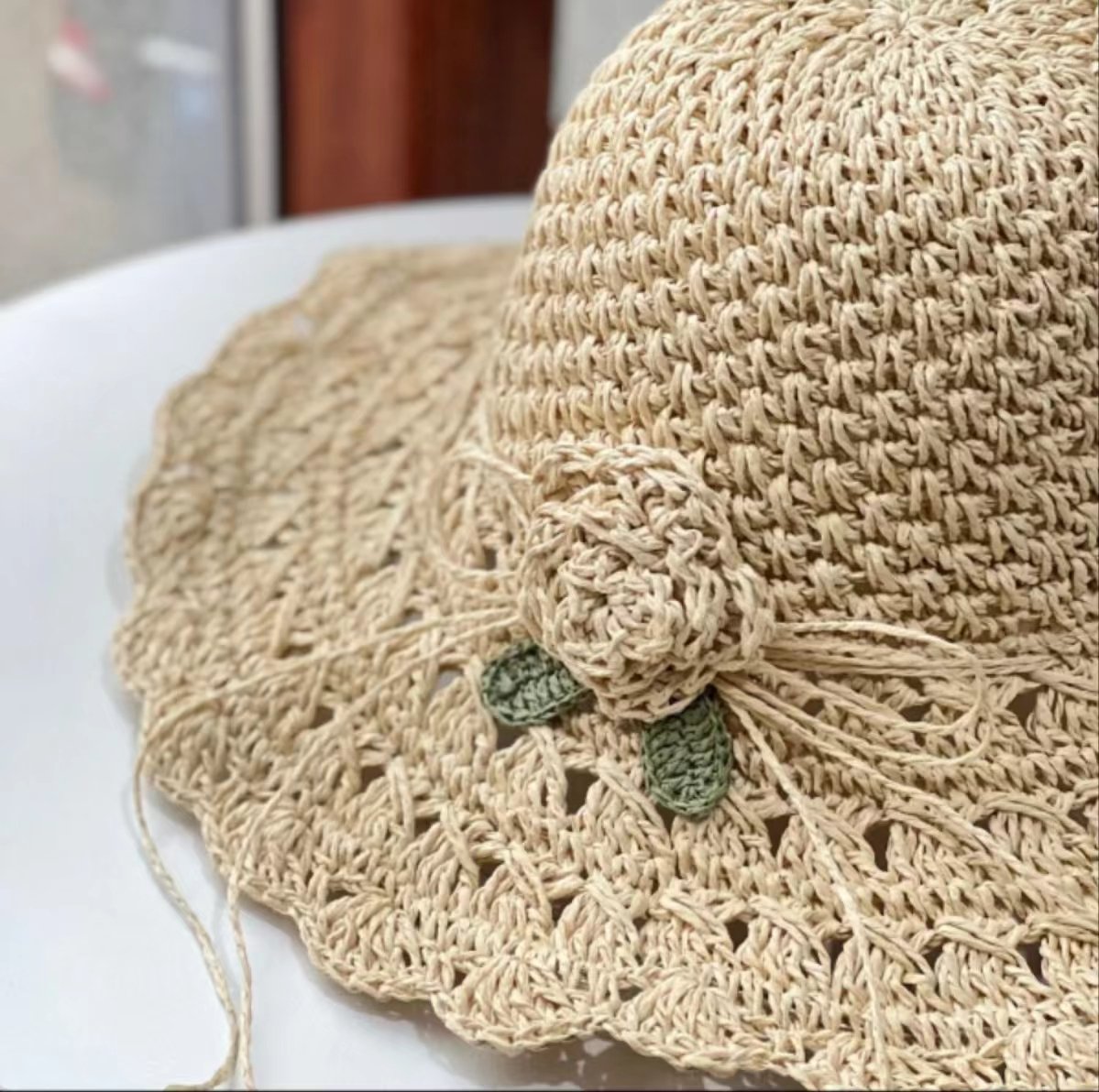 2026 Elegant Crochet Straw Hat with Ruffle Detail - Perfect for Summer Travel  Days