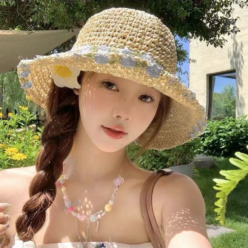 2026 Elegant Crochet Straw Hat with Ruffle Detail - Perfect for Summer Travel  Days