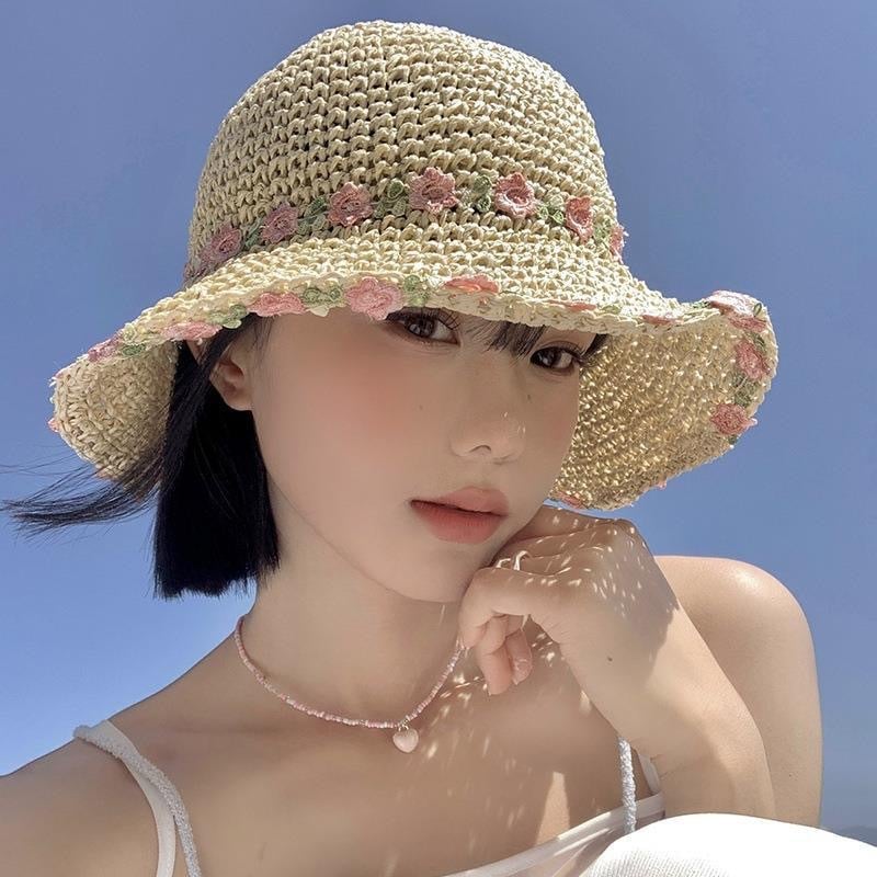 2026 Elegant Crochet Straw Hat with Ruffle Detail - Perfect for Summer Travel  Days